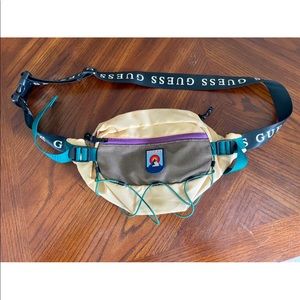 GUESS Fanny Pack / Crossbody Bag